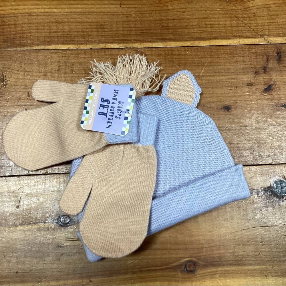 NWT child’s knit gray peach animal mittens & hat set
